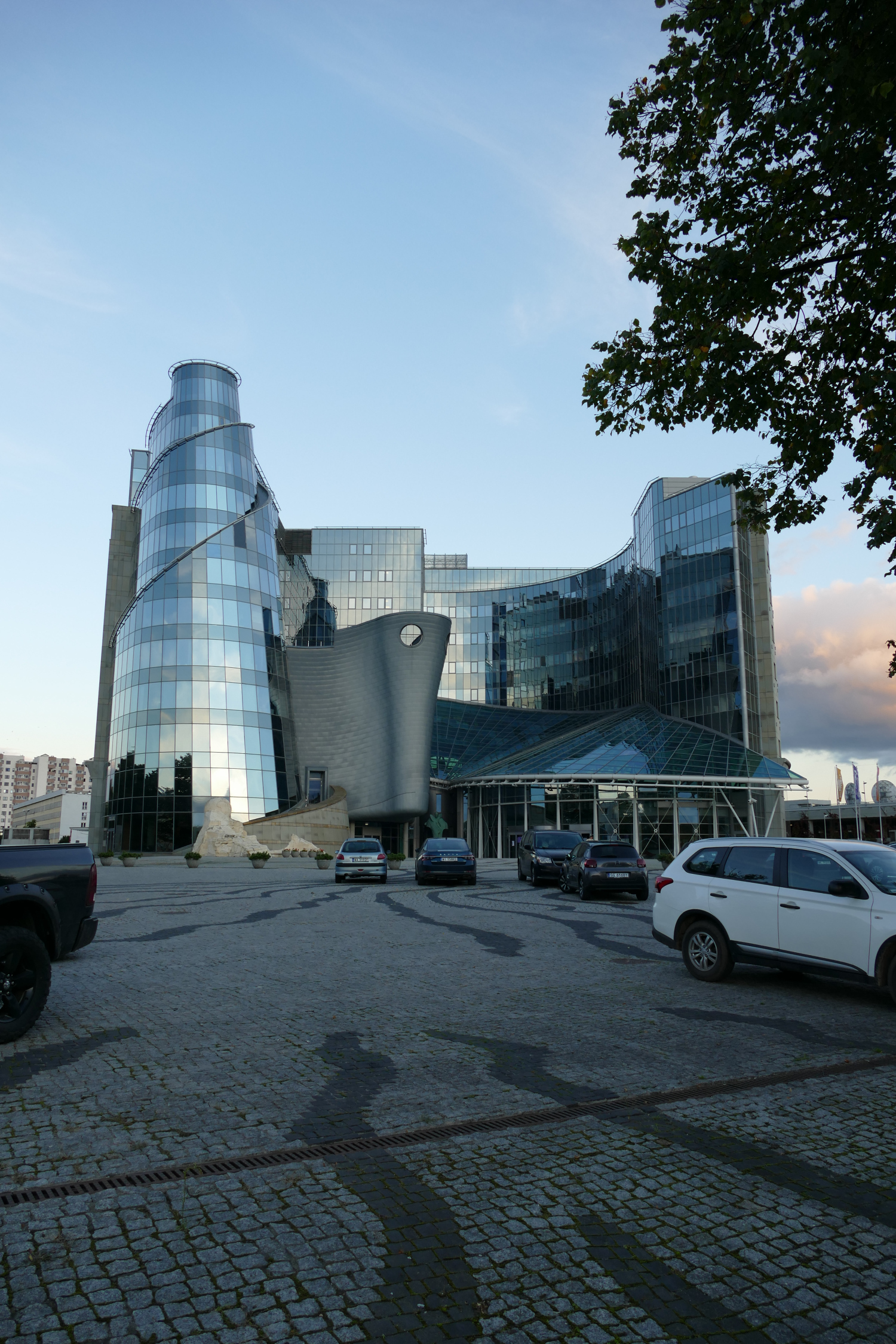 Zdjęcie architektury budynku Siedziba Telewizji Polskiej